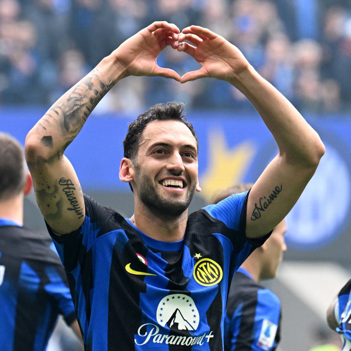 FT | #SerieA
Inter Milan 2-0 Torino

⚽️⚽️ Hakan Calhanoglu 56’, 60’ (P)
-
🔴 Tameze 49’

Brace Calhanoglu menangkan Inter Milan di kandang!✨🔥