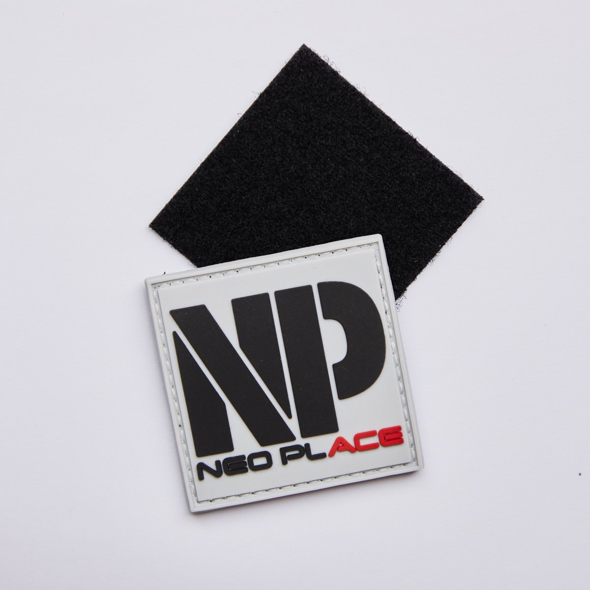 neoplaceOA's tweet photo. 【商品情報】
4/29 0時~
○NEO PLACE Logo PVC Patch #1
Size : 50mm×50mm
Price : ¥2,500
○NULL Deformer PVC Patch #1
Size : 60mm×45mm
Price : ¥3,500
○PVC Patch Set #1
Price : ¥5,000
販売はBASE内のNEO PLACE ONLINE SHOPで行います。
https://t.co/AWMEnP8ume https://t.co/2Afr84MGMY