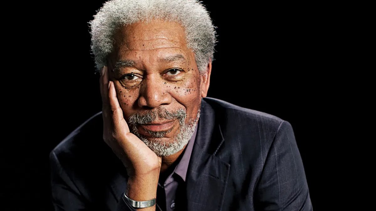 "Ne vous laissez pas impressionner par l'argent, le pouvoir, les diplômes et l'apparence. Soyez impressionnés par la générosité, l'intégrité, l'humilité et la gentillesse."
-Morgan Freeman-