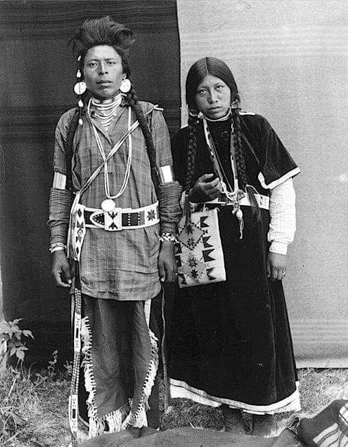 Nez Perce couple. 1906.