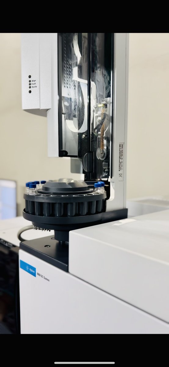 Gas Chromatography-Mass Spectrometry (GC-MS) is an essential technology in modern analytical chemistry labs like the R&D lab we have at VDH, We use it to develop new fragrances and specialized chemicals along with analysing their purity🔬 #chemicalindustry #manufacturersinindia