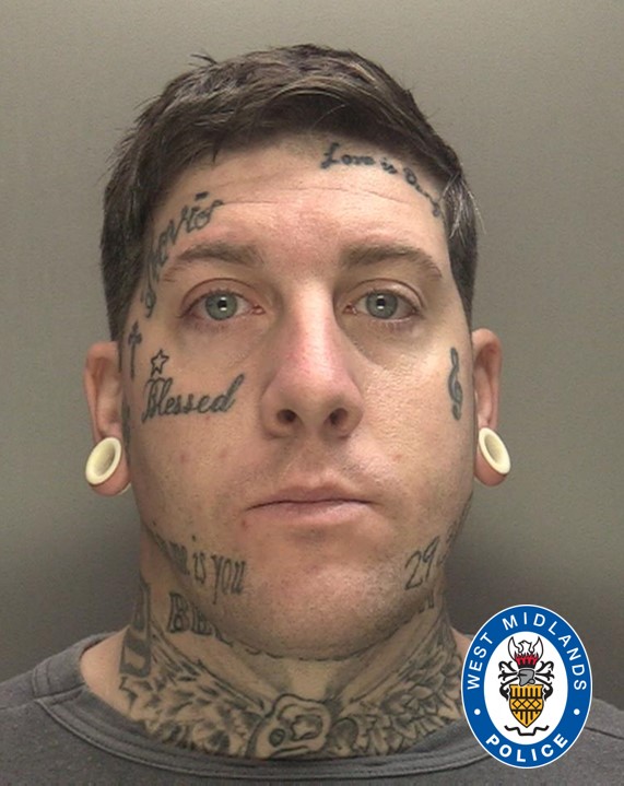 #JAILED | A man has been jailed for 18 years for raping a teenage girl from #Birmingham and subjecting her to numerous sexual assaults. Read more 👇 west-midlands.police.uk/news/man-sente…