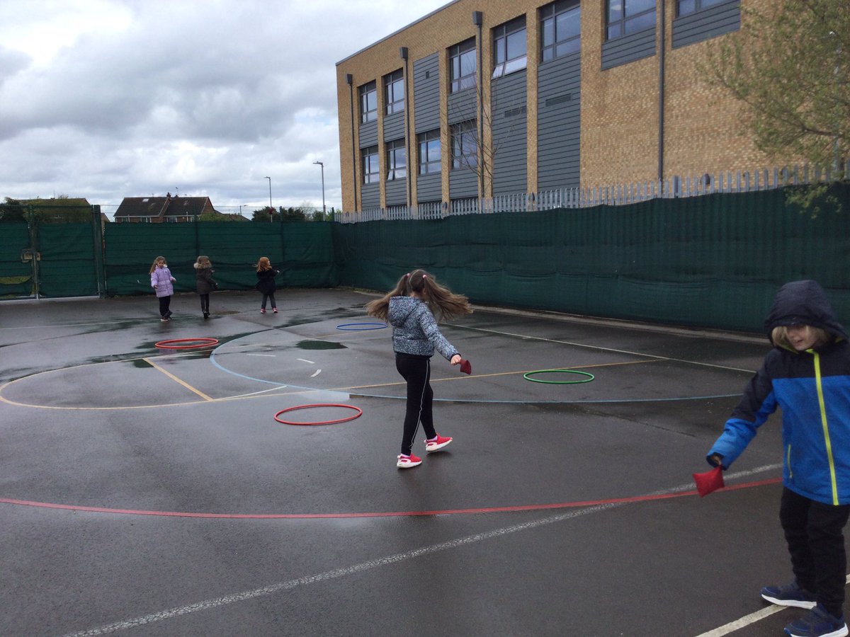 3LM had a great time in #Y3PE on Friday with @PhysFoundations @thrivetrust_UK @thrivetrust_CEO