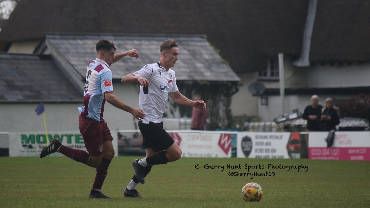 It was a rather lacklustre first half performance by @WillandRovers but @Nathan_Byrne7 helped to liven up proceedings when he came on as a second half substitute against @MalvernTown1946 yesterday and it was his cross (second photo) that set up the equaliser. Final score 1-1.