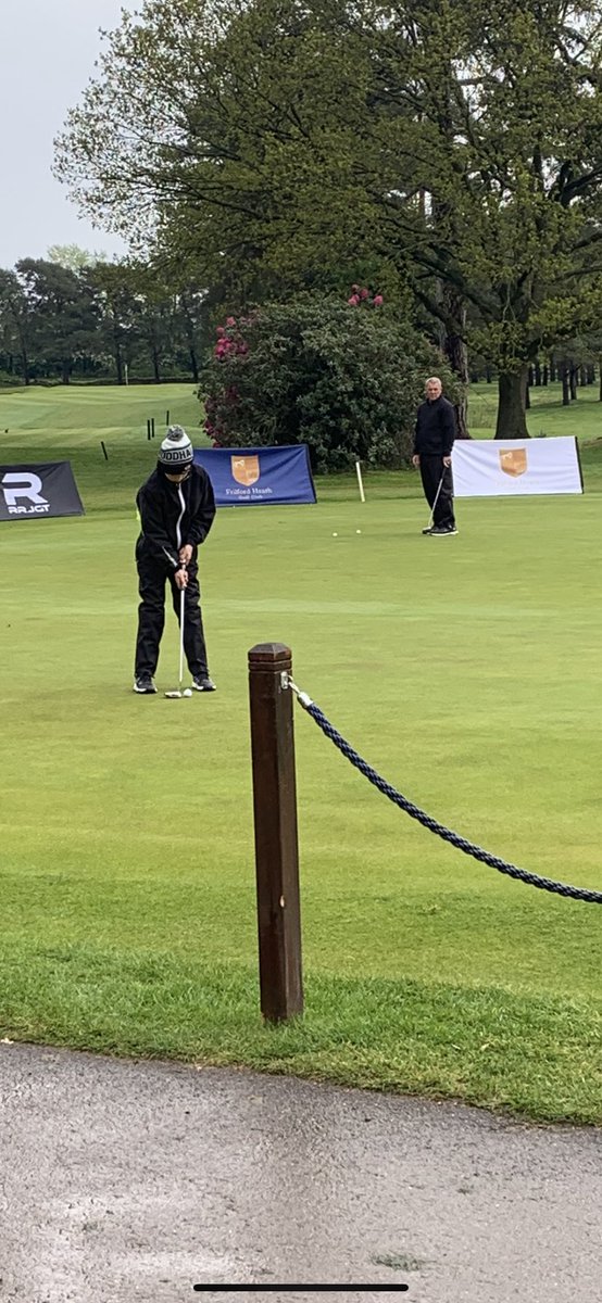 The silent assassin is on the property at the stunning @FrilfordHeathGC !!🔥🔥, on the awesome @robrockgolftour !!, course looks immaculate!!, even with all the rain !!, good luck everyone and play well !!👌👌👍🏻⛳️🏌🏻‍♂️