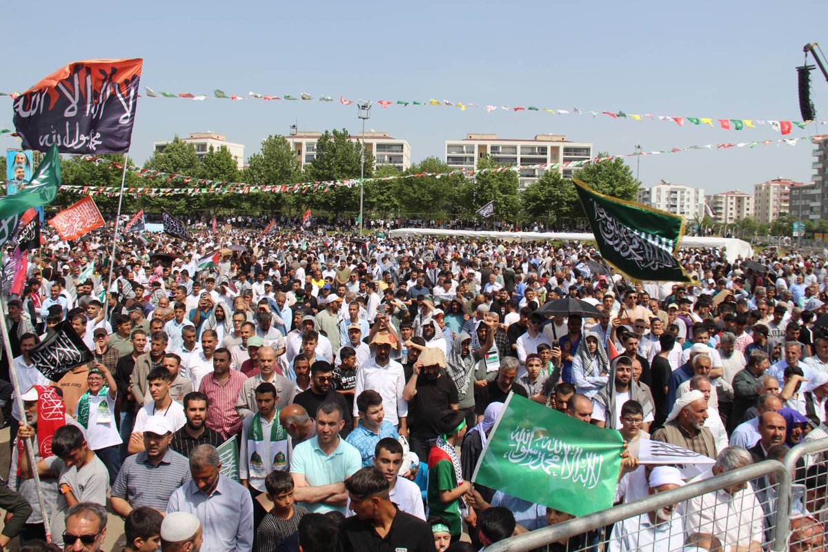 Diyarbakır’a selam olsun. Peygamber sevdası için meydanları dolduranlara selam olsun. #CihadÖnderi