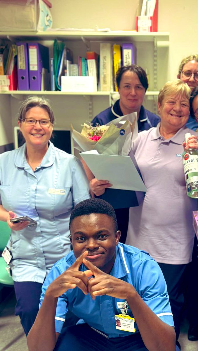 🌟 Today we bid farewell @barbara a cherished member of the team stepping into retirement. Her dedication made our hospital a brighter, cleaner place🌼 #ThankYou so much, time to hang up the mop now #IFU @SalfordCO_NHS @SimonLal_12 @davidwthorpe1