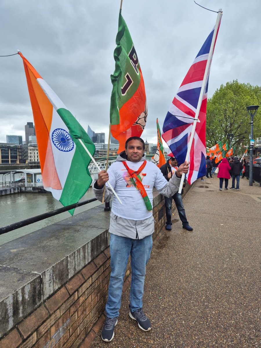 OFBJPUK4TLGN's tweet photo. Pics of some of the Telugu diaspora in UK who came to participate in #Run4ModiInLondon #NRI4NaMo2024 #FlashMobInLondon
#AbkiBaar400Paar #AbkiBaar400Paar
#PhiraEkBaarModiSarkar #OFBJPUK
@BJP4India @PMOIndia @JPNadda @narendramodi @AmitShah @amitmalviya @vijai63 @overseas_bjp @shekhawatkuldip @Sureshkm27 @kishanreddybjp @bandisanjay_bjp @RaghunandanraoM @Arvindharmapuri @Kompella_MLatha @kvr4kamareddy @Eatala_Rajender @aruna_dk