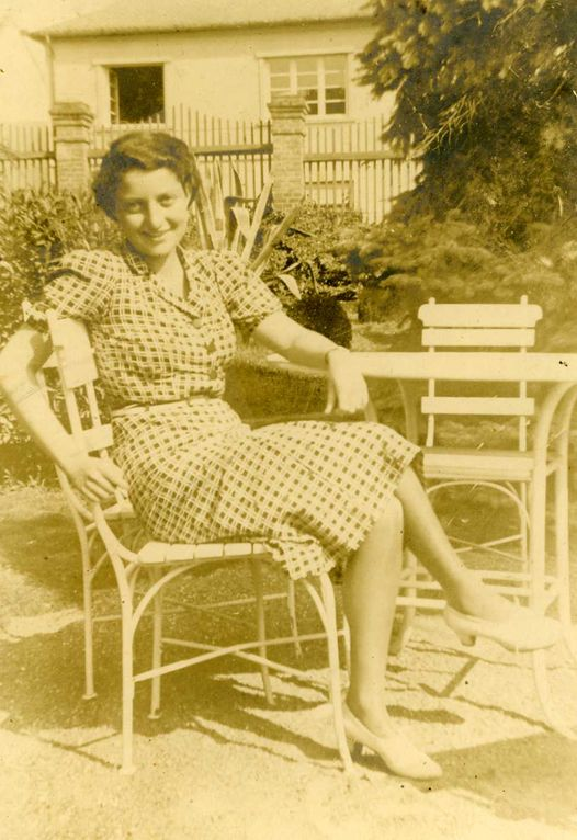 Hannah Szenes was a playwright&a poet,&she was a Special Operations Executive paratrooper for England during WWII,1 of 37 Jewish recruits frm Mandate Palestine who helped rescue Hungarian Jews facing deportation to Auschwitz.