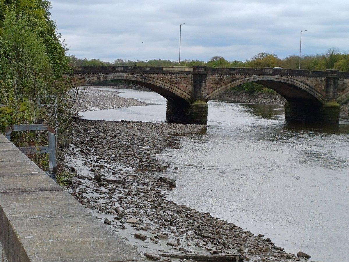 Had an amazing walk this morning around the River Ribble and Preston Docks with the lovely folks from Walk and Talk Preston. Fab walk, even better company. Great way to spend Sunday

1 hour 30

#Walking #Walkandtalk #Preston #RiverRibble #Fitness