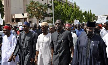 Throwback to when Buhari, tinubu and co wished and prayed for Goodluck Jonathan to succeed by carrying placards.