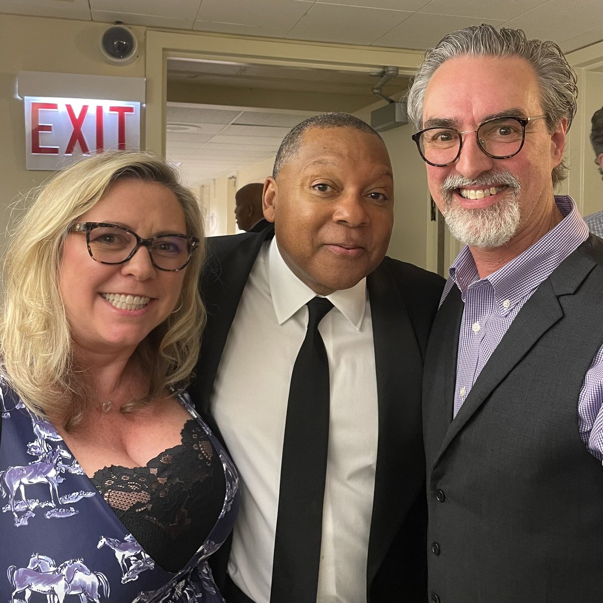 And then THIS happened!!! Thanks to some great friends in the jazz world, we got to go backstage and meet WYNTON MARSALIS!!! What an amazing and gracious man! This will definitely be a night to remember forever! 😊❤️🎶