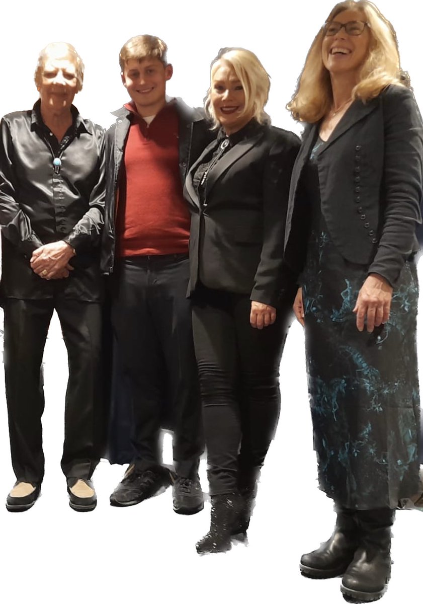 @martywilde3 @BlackheathHalls @kimwilde @FamousBirthdays @UK_Music @TimeOutLondon @GMB @MikeReadUK @RockNRoLL_85 Great to meet up with two music legends - thank you Marty and Kim Wilde for a stupendous night !