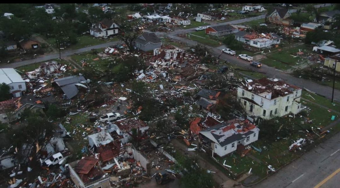 Oklahoma is NOT OK. Multiple towns affected overnight with rescue efforts difficult due to flooding and overturned vehicles on highways. Where is the National Guard? No state of emergency yet called for Oklahoma. With this administration; experience has told us; you’re on your…