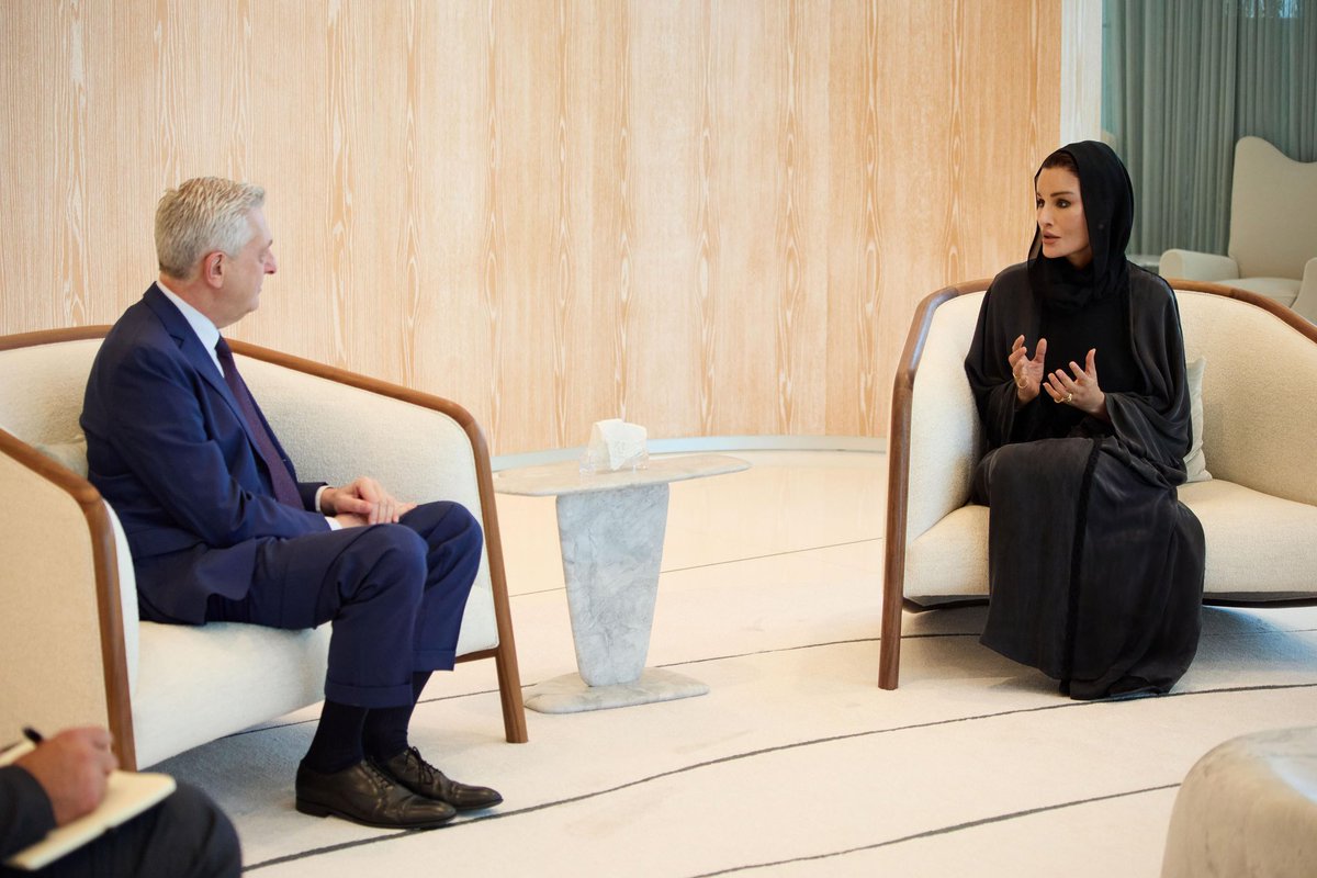 Grateful to Her Highness Sheikha @mozabintnasser for her strong commitment and that of the @QF to the cause of refugee education. We reaffirmed the close bond between the @EAA_Foundation and UNHCR, and renewed our strategic partnership agreement for the next 5 years. Thank you!