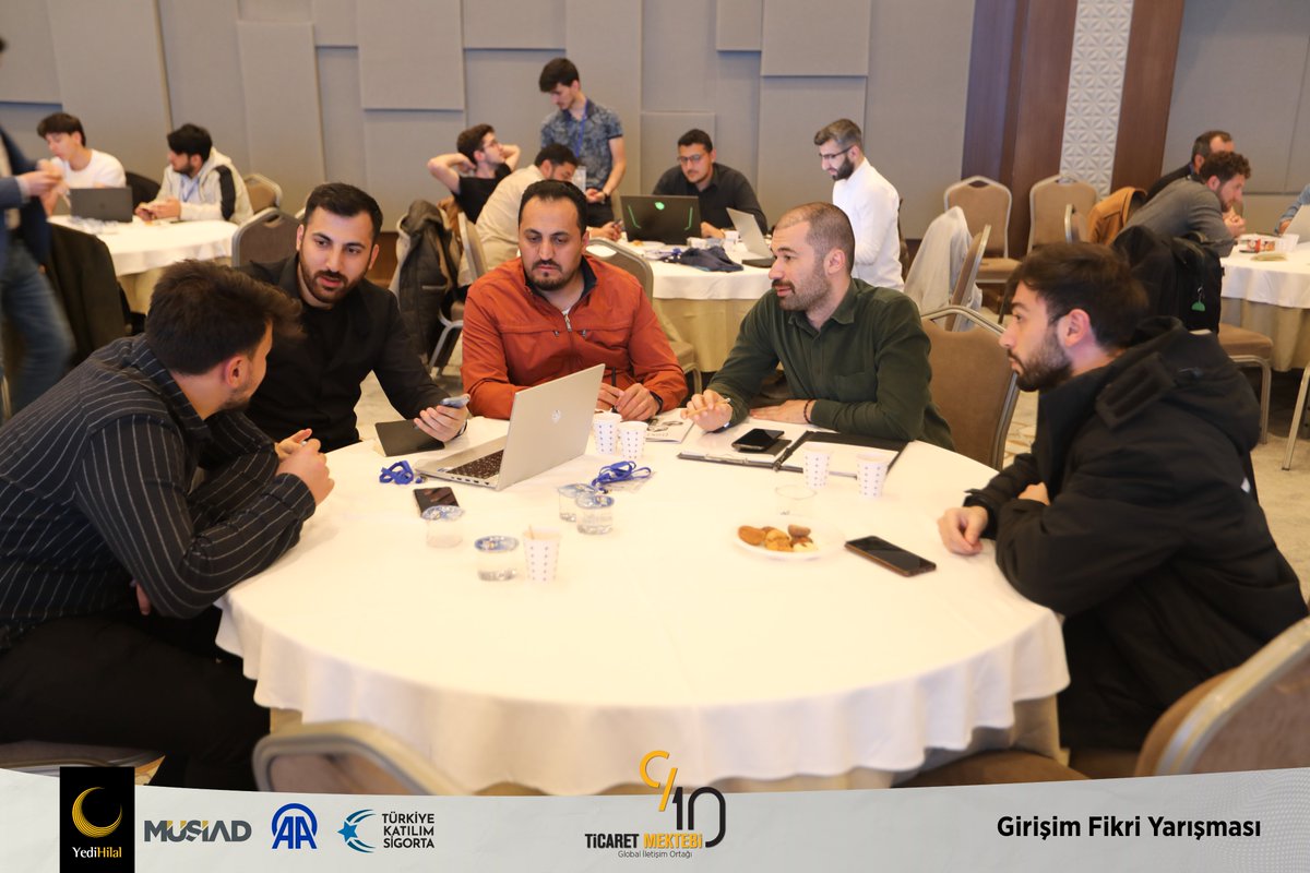 Ticaret Mektebi Kampımızın ikinci günü Girişim Fikri Yarışması ile devam ediyor.