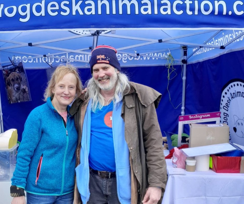 DogDeskAction's tweet image. These two lovelies have gone over &amp;amp; above in their service to the #dogs under our care

It's an absolute mud bath at the event which has now closed early due to heavy rainfall

Thank you Dale &amp;amp; Hel for soldiering on ❤️❤️❤️

#dogsoftwitter #dogsox
