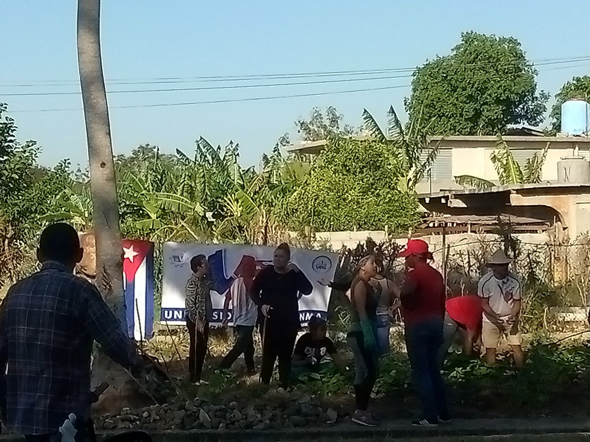 Esperando el primero de Mayo con un aporte por @Cuba desde el Campus II de la @Universidad_UDG por #CubaJuntosCreamos.