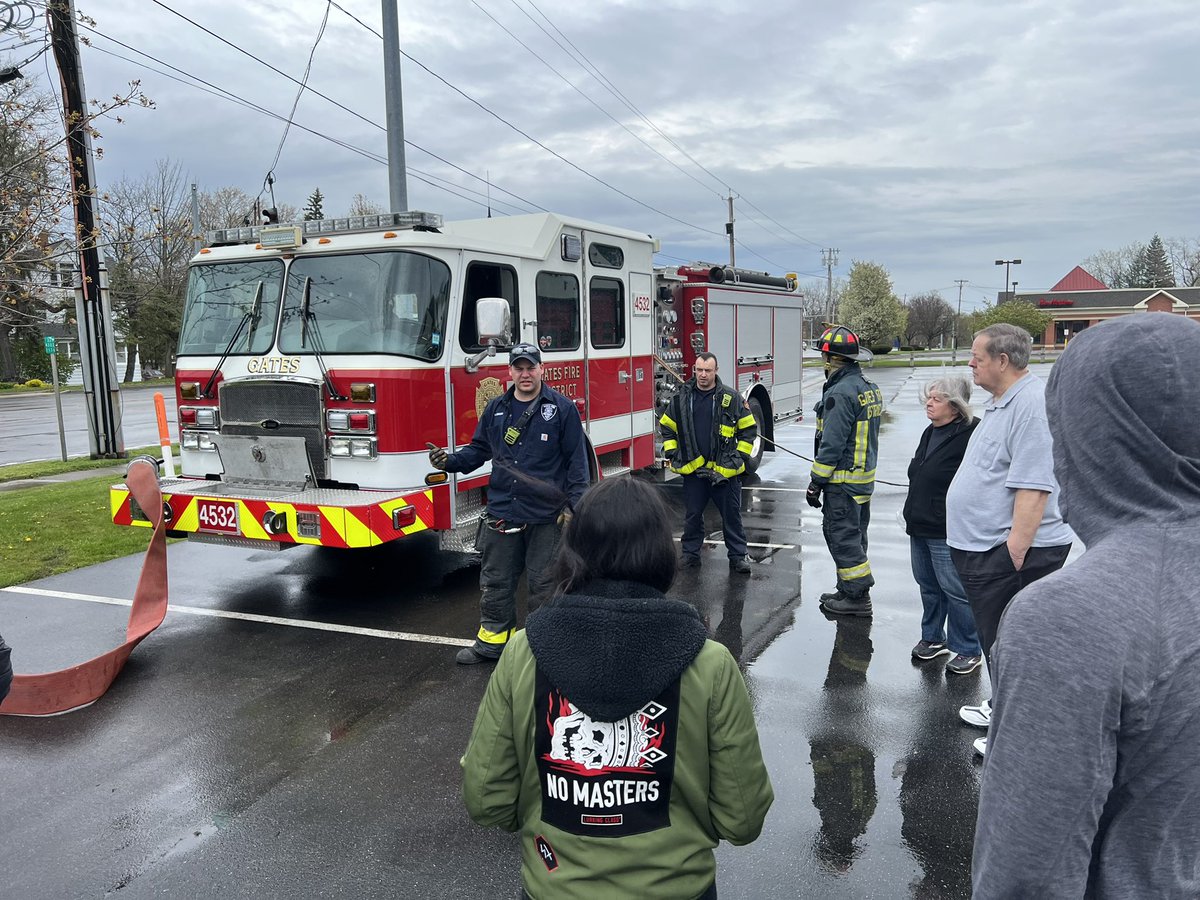 🔥CITIZENS FIRE ACADEMY SEMINAR🔥

Yesterday we had a blast with our 2024 Citizens Fire Academy Seminar participants. Thank you to everyone for making our CFAS a success! 

#GatesFD