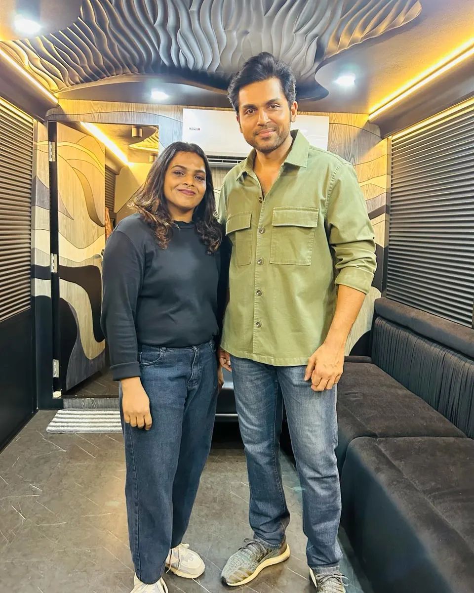 • Exclusive Updates Regarding #Karthi26 #VaaVaathiyar Song Shoot Starts Yesterday DOP @george_dop Sir Says ' Update Soon ' 🔥 @Karthi_Offl #KingmakerKarthi