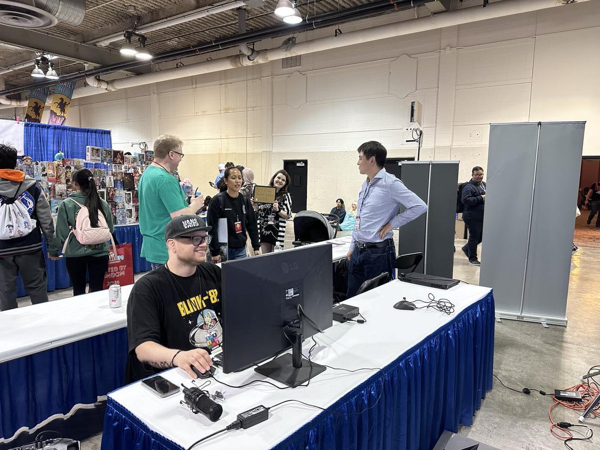 JohnWangVO's tweet image. We are at #CalgaryExpo offering live dubbing experiences to the likes of Spiderman at our booth. Special thank you to @exdevlin for joining me at our panel!