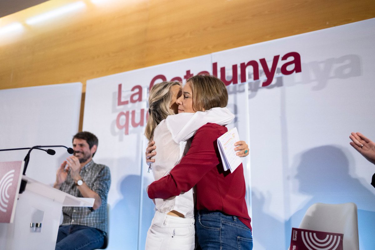 Gràcies, l'Hospitalet ❤️

Cada dia som més les qui volem una Catalunya amb més drets, més llibertats i més diàleg. Una Catalunya, en definitiva, a favor de la gent.

Hem vingut a canviar Catalunya i Espanya, hem vingut a fer un món millor ✊