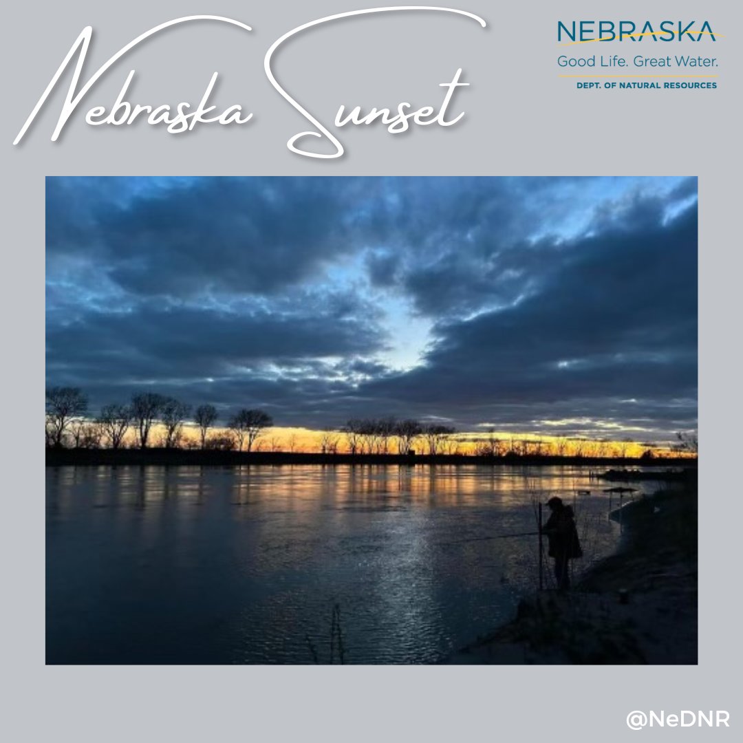 A cool and calm sunset picture taken from Bridget Waddington! #sunset #nebraska #cool #calm