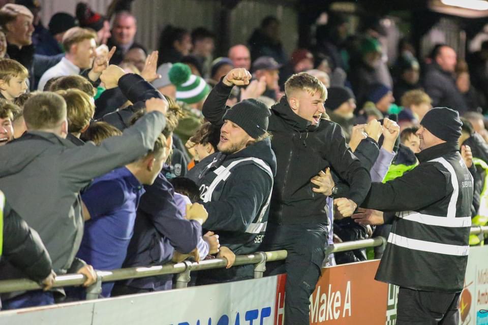 From Shifnal to Solihull, your support has been tremendous this season 👏🏻 

Thank you for your incredible backing over what was a hectic campaign for everyone involved.

We are very lucky to have such a magnificent fan base following us up and down the country 👊

#UpTheDabbers💚