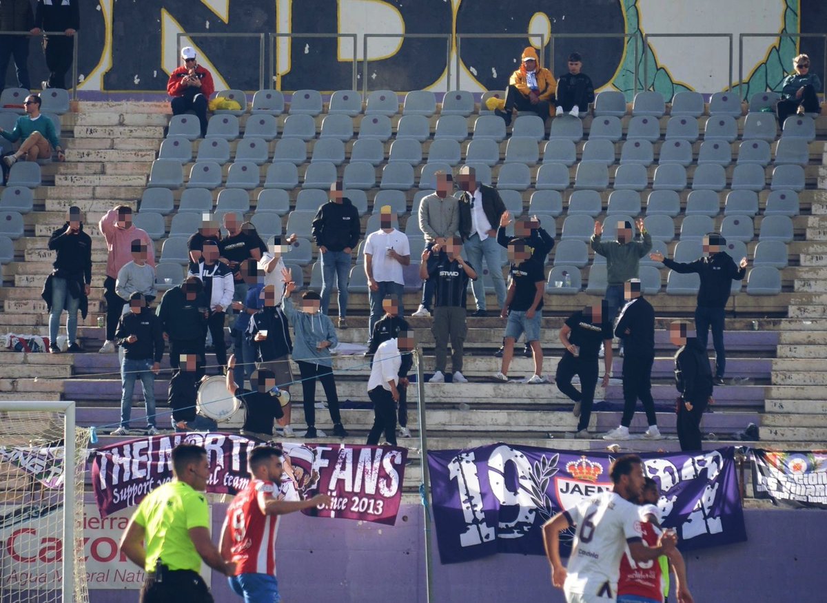 ¡VAMOS, VAMOS GLORIOSO!

Real Jaén C.F - Poli Almería 

(Fotos Mario Pastor)