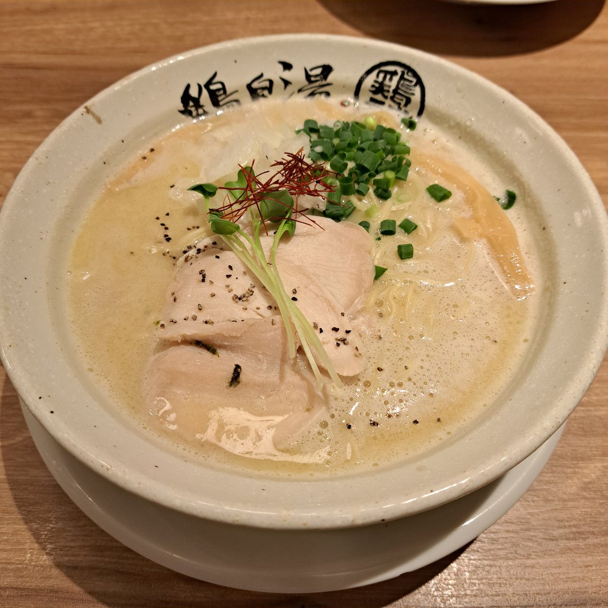 遅い時間に食べるラーメンはうまい