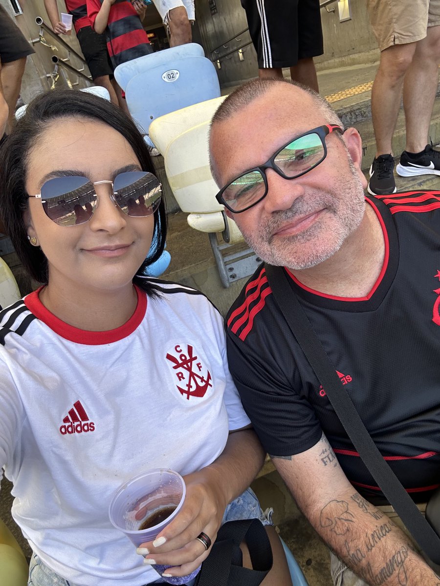 TozzaFla's tweet photo. Sempre juntos @CRFMandy
#AdSumus https://t.co/HqQBWmojQ7