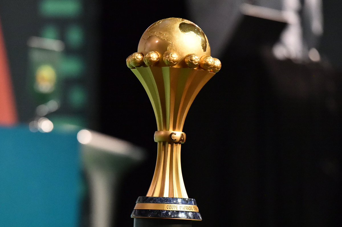 Selon @LeSiteInfoFR, le report de la CAN 2025 à janvier 2026 n'est pas acté et rien d'officiel n'a été décidé ! La FRMF, la CAF et la FIFA tiendront plusieurs réunions pour décider de la date de la tenue de la CAN 2025. Le Maroc préfère que la compétition ait lieu en été. 🇲🇦☀️