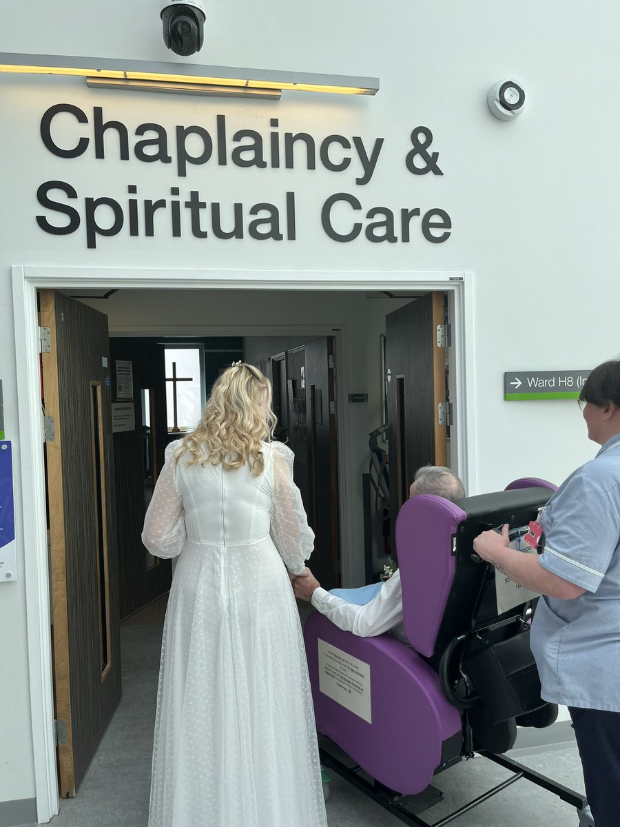Today we had the pleasure of getting one of our lovely patients ready to give his granddaughter away for a blessing by the incredible chaplaincy team 
What a honour to be able to support the family in an important wish and see a very big smile on our patient’s face