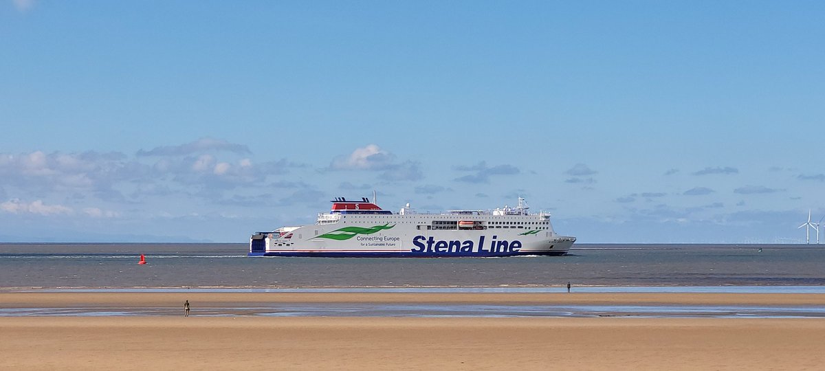 Two men and a boat 🚢 @StenaLineUKIE sailing along the Crosby Channel this cold spring morning 🌊