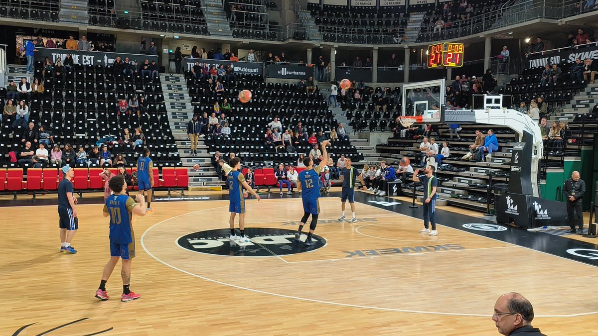 #BASKETBALL : défi de taille en #BetclicÉlite pour le #SQBB (6e) sur le parquet de l'#ASVEL (4e) dans la course aux play-offs, coup d'envoi à 16h30 ! @LDLCASVEL @SQBB_Officiel #SaintQuentin #LDLCASVELSQBB