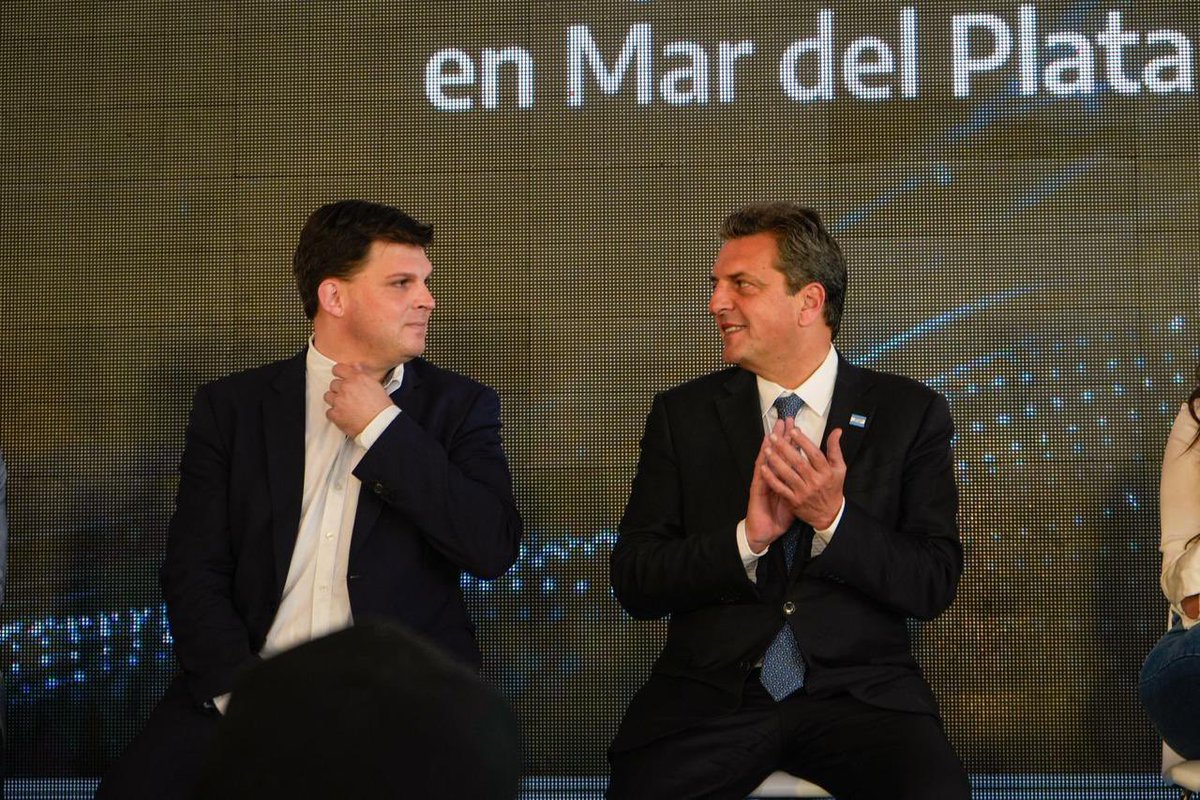 Pusiste el cuerpo en momentos difíciles con vocación de Estado y gestionando. Siempre para adelante, @SergioMassa. Feliz cumpleaños. #SergioCumple