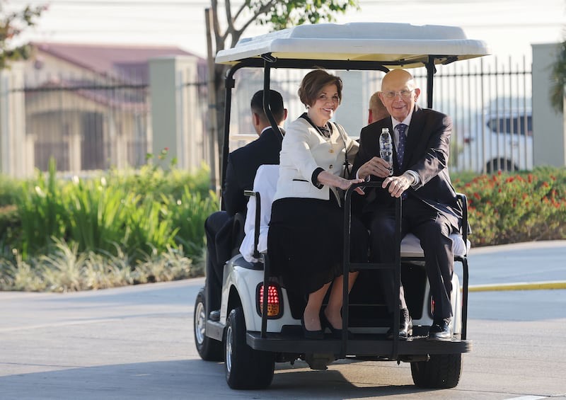 Dallin H. Oaks tweet media