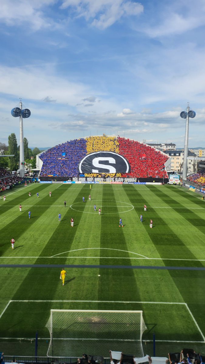 Díky všem za spolupráci! 👍💪👏🟦🟨🟥 #acsparta #spartaforever #letensti #acsontour #spartatempo