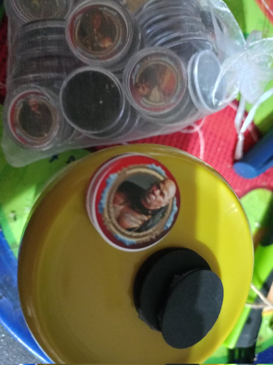 Talessya1's tweet photo. Preparando tokens personalizados para partidas en mesa #talessya #dnd5e #rol #dnd #nosvemostraslosdados https://t.co/UjcjH0W6Tv