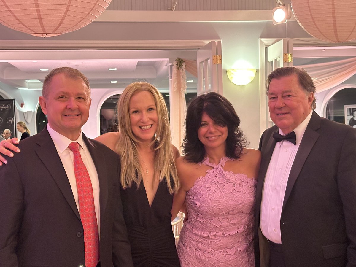 Sandy Cassanelli (@sandycassanelli) on Twitter photo Amazing evening with <a href="/Robertalom3/">Roberta Lombardi</a> supporting <a href="/InfiniteMBC/">Infinite Strength</a>
You are TRULY an angel of God
Thank you for all your do for #mbc
You make this world a better place 💕 Amazing evening with <a href="/Robertalom3/">Roberta Lombardi</a> supporting <a href="/InfiniteMBC/">Infinite Strength</a>
You are TRULY an angel of God
Thank you for all your do for #mbc
You make this world a better place 💕
