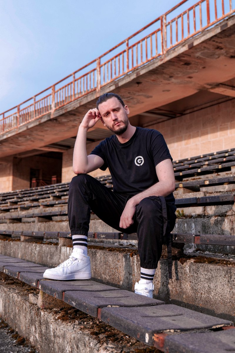 Highfivelol tweet media