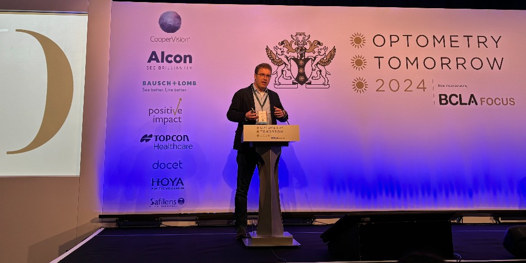 Do you know how we can use #AI to improve eye care? Our keynote with @pearsekeane covers current #ArtificialIntelligence systems in eyecare, what AI developments we can expect in the next few years, and the emerging field of '#oculomics'. #OptometryTomorrow #BCLAFocus