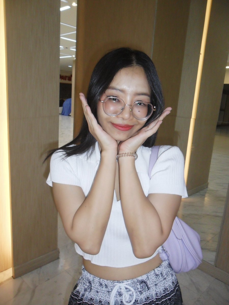 film_patchara's tweet photo. โทนผิวสวย 💕 https://t.co/HIeNcXdKSp