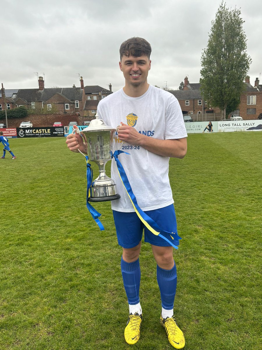 What a season it’s been, we are going up🏆🌷 @SpaldingUnited