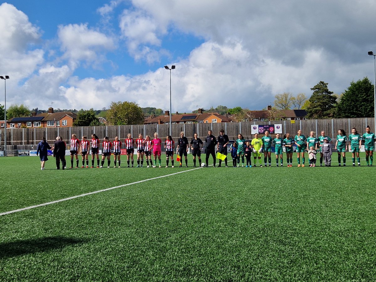 The #CapitalWomensCup Intermediate final is underway between @leatherheadwfc and @BrentfordFCW