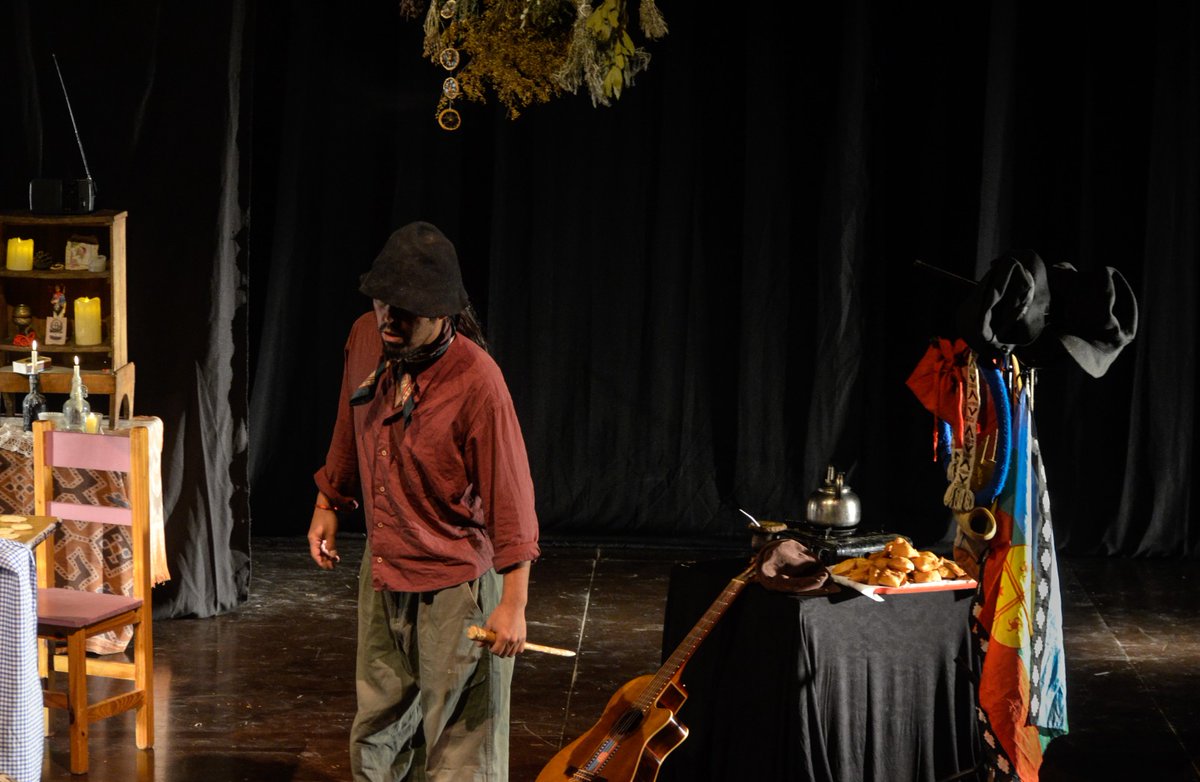 originariosAR's tweet image. #Neuquén Se realizó el 1º Encuentro de Teatristas Mapuche
📷Mira la nota completa  📷 originarios.ar/.../neuquen-se…

#originariosAR #amelkafe #teatristasmapuche #pueblomapuche #identidad #patagonia #puelmapu #comunicacionconidentidad #somosoriginariosAR