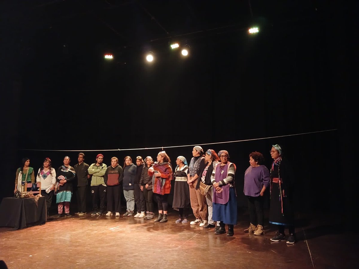 originariosAR's tweet image. #Neuquén Se realizó el 1º Encuentro de Teatristas Mapuche
📷Mira la nota completa  📷 originarios.ar/.../neuquen-se…

#originariosAR #amelkafe #teatristasmapuche #pueblomapuche #identidad #patagonia #puelmapu #comunicacionconidentidad #somosoriginariosAR