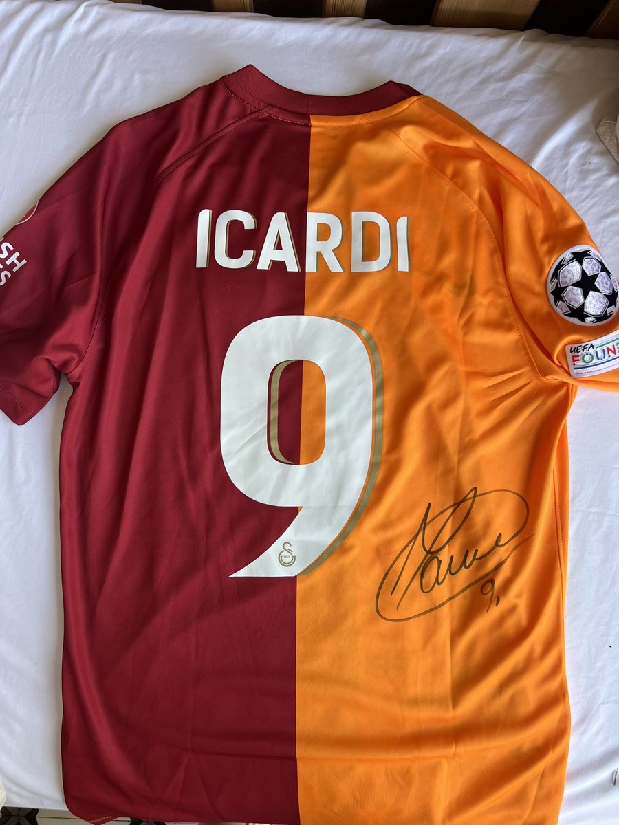 Forma koleksiyonumdan Icardi forması 💛❤️