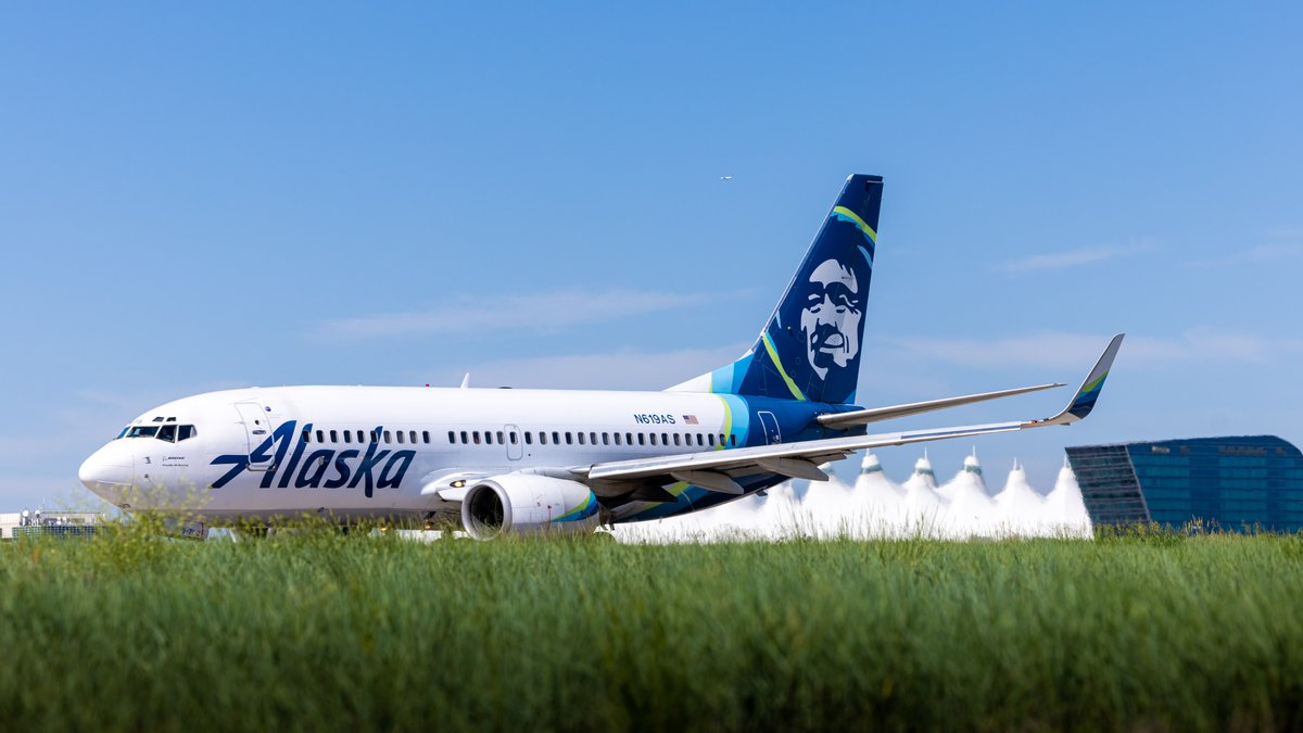 I don't know about you, but @AlaskaAir is feeling '22' 😉 We can't help but fangirl over our longtime friends connecting us to the final frontier! #FlyDEN