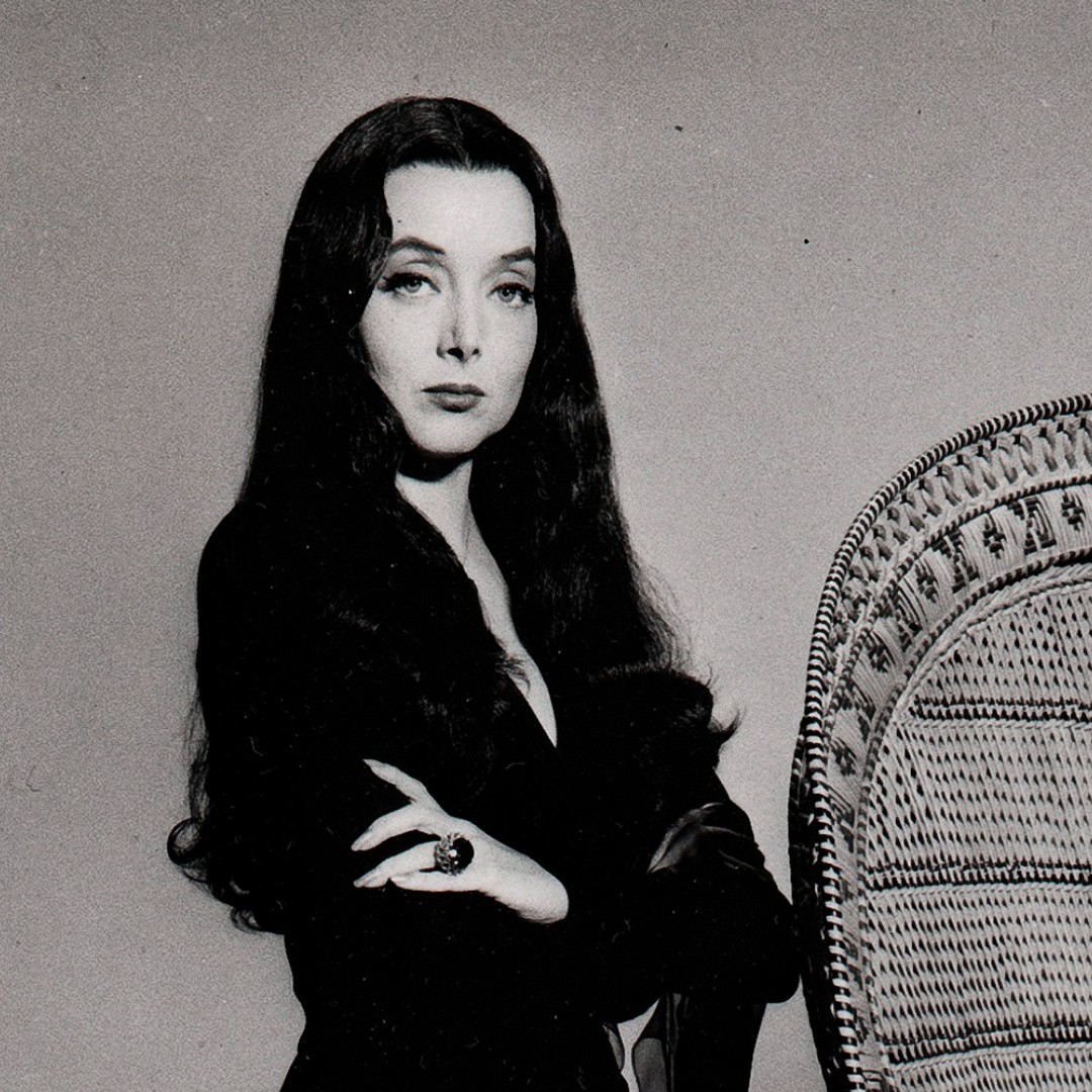 Born on this day in 1930, Happy Birthday, CAROLYN “MORTICIA” JONES! 🎉